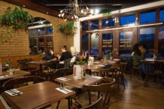 image of the insdie of Riverside Vegetaria